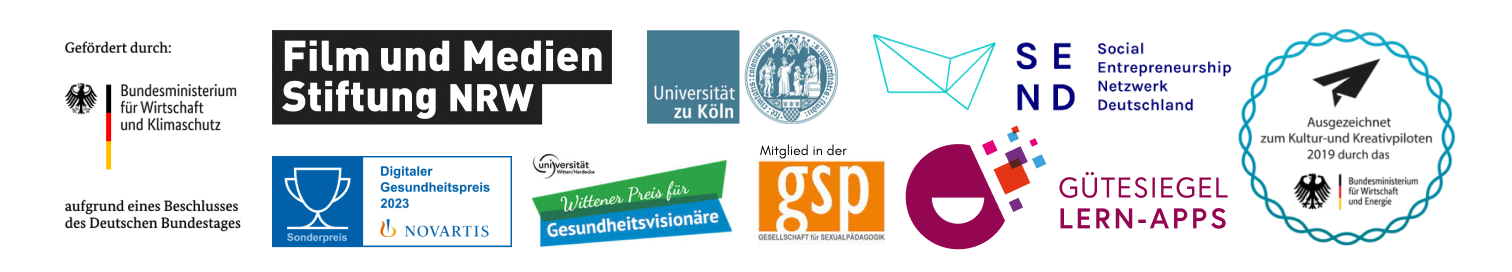 Auf dem Bild sind verschiedene Logos von Förderungen und Preisen zu sehen, die Knowbody erhalten hat (Bundesministerium für Wirtschaft und Klimaschutz, Film und Medien Stiftung NRW, Universität zu Köln, Digitaler Gesundheitspreis 2023 von Novartis, Wittener Preis für Gesundheitsvisionär:innen, Gütesiegel Lern-Apps, Ausgezeichnet zum Kultur- und Kreativpiloten 2019) sowie von Organisationen, in denen Knowbody Mitglied ist (Social Entrepreneurship Netzwerk Deutschland, Gesellschaft für Sexualpädagogik)